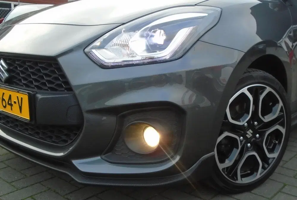 Suzuki Swift 1.4 Sport Smart Hybrid uit 2023, foto 2