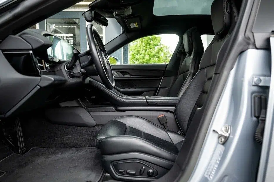 Porsche Taycan 4S 93 kWh uit 2022, foto 10