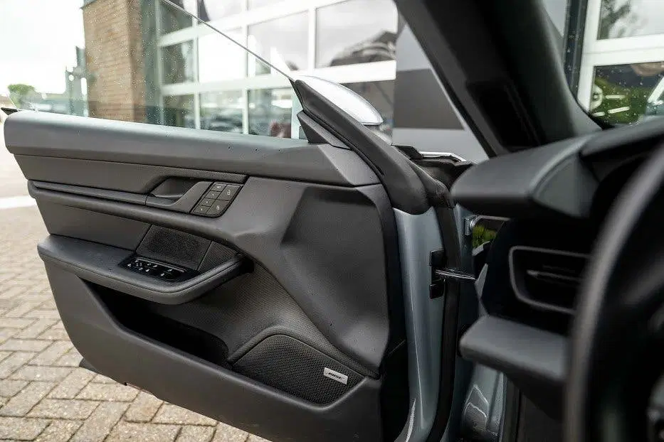 Porsche Taycan 4S 93 kWh uit 2022, foto 13