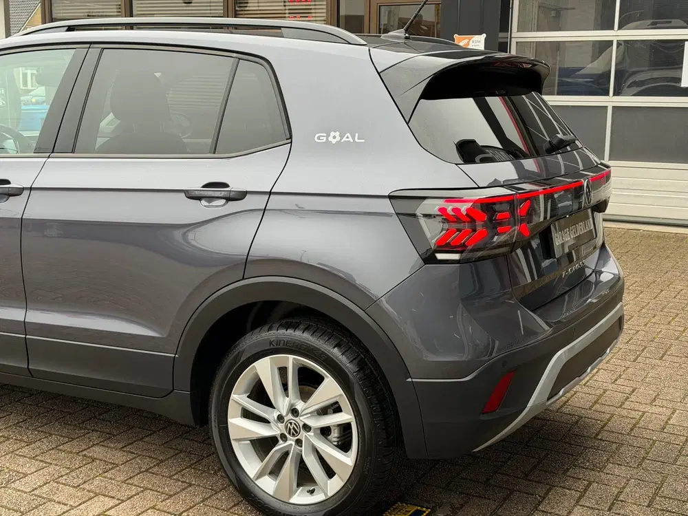 Volkswagen T-Cross TSI Style uit 2025, foto 14