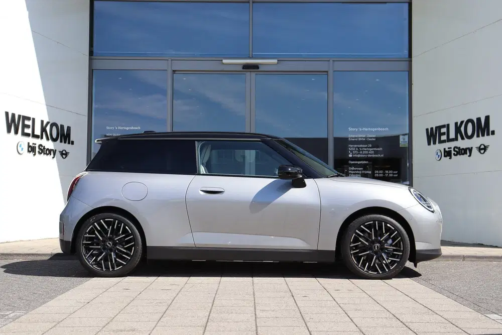 Mini Hatchback Cooper E uit 2026, foto 12