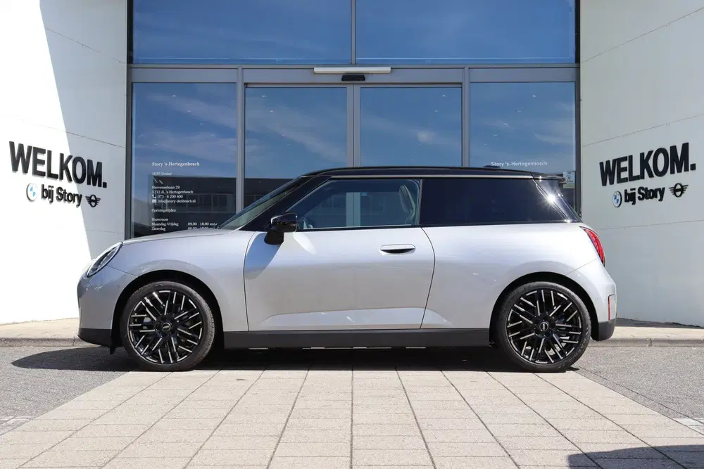 Mini Hatchback Cooper E uit 2026, foto 7