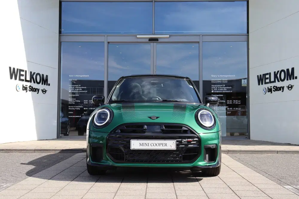 Mini Hatchback Cooper C Automaat uit 2026, foto 2