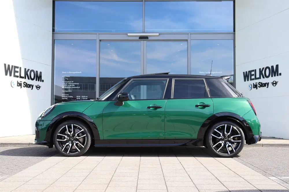 Mini Hatchback Cooper C Automaat uit 2026, foto 4