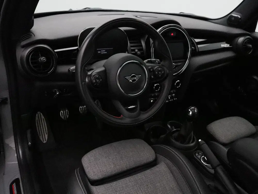 Mini John Cooper Works Cooper Dalston Edition + John Cooper Works uit 2021, foto 10