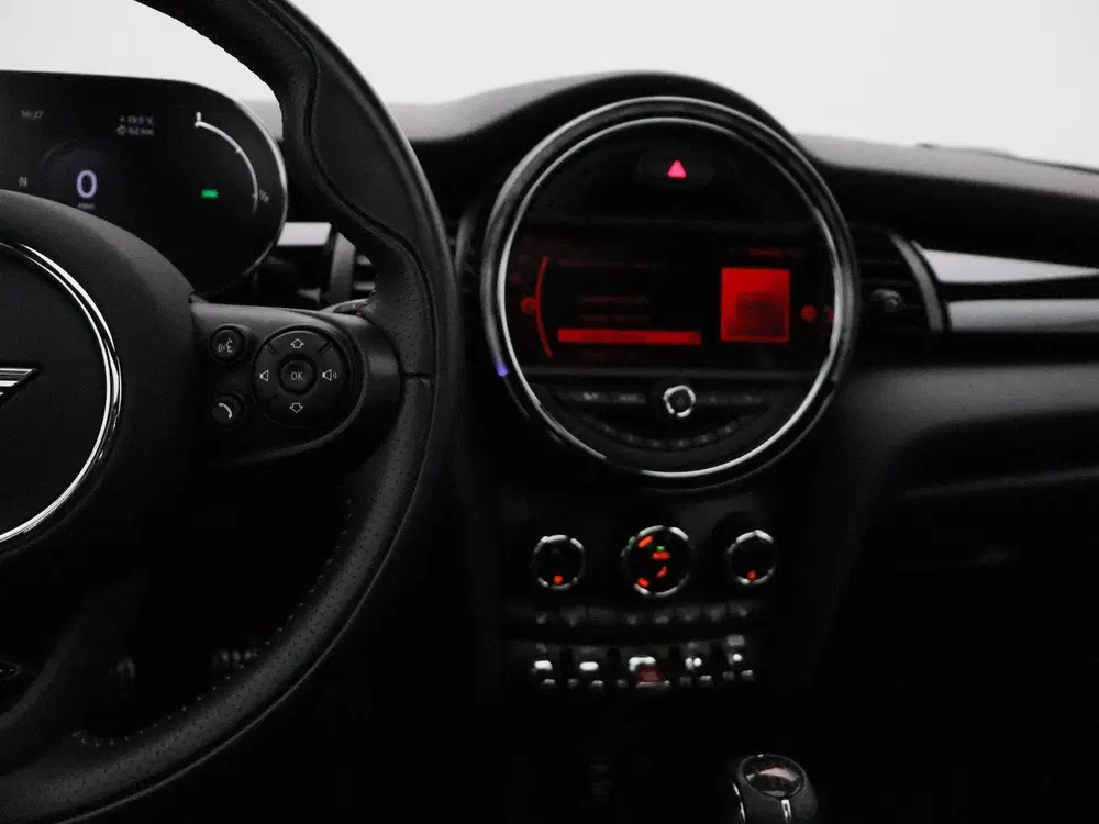 Mini John Cooper Works Cooper Dalston Edition + John Cooper Works uit 2021, foto 15