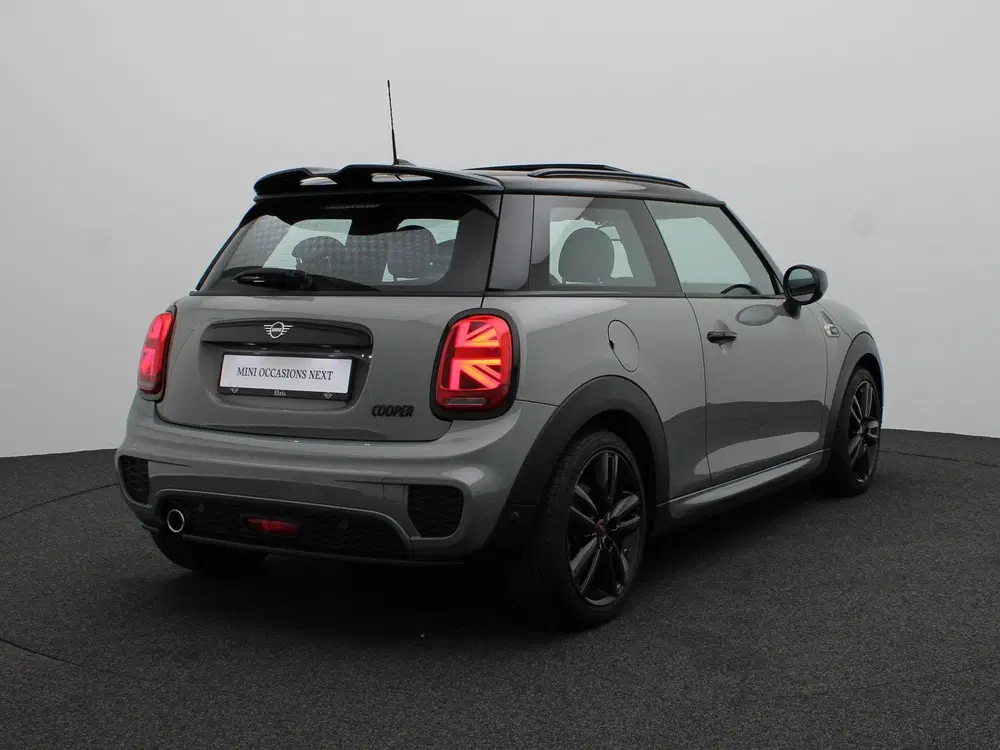 Mini John Cooper Works Cooper Dalston Edition + John Cooper Works uit 2021, foto 2