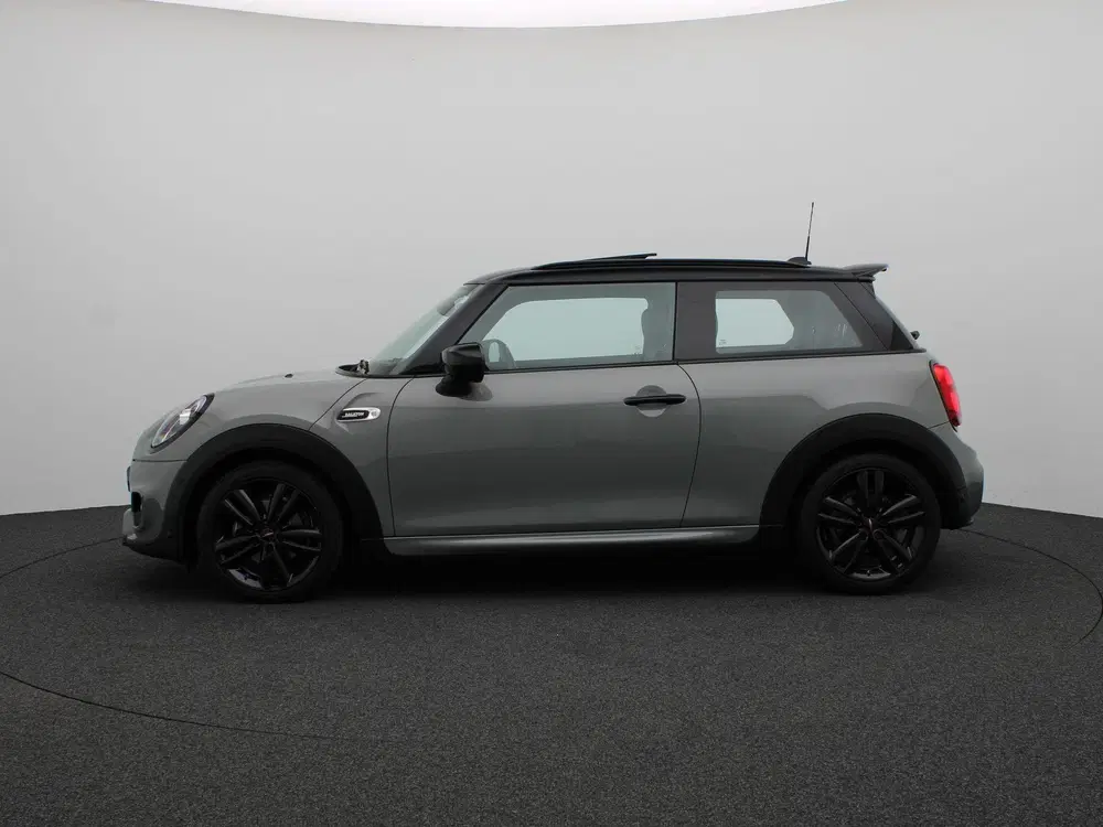 Mini John Cooper Works Cooper Dalston Edition + John Cooper Works uit 2021, foto 4