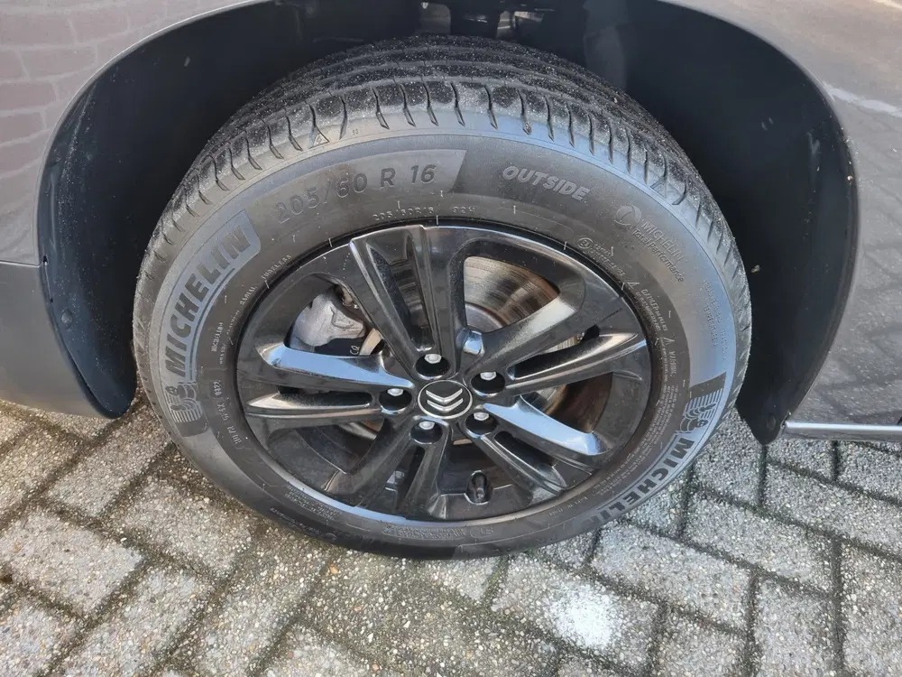 Citroën Berlingo Citroen Berlingo 1.2 PureTech Shine Automa uit 2022, foto 10