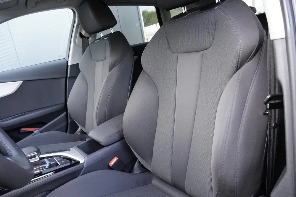 Audi A4 35 TFSI 150PK Automaat Business Edition BJ uit 2021, foto 10