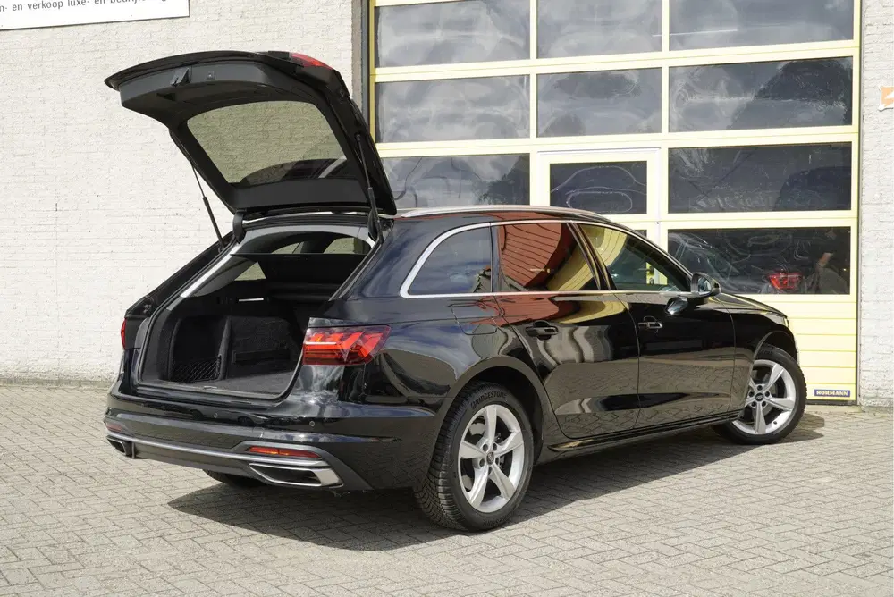 Audi A4 35 TFSI 150PK Automaat Business Edition BJ uit 2021, foto 14