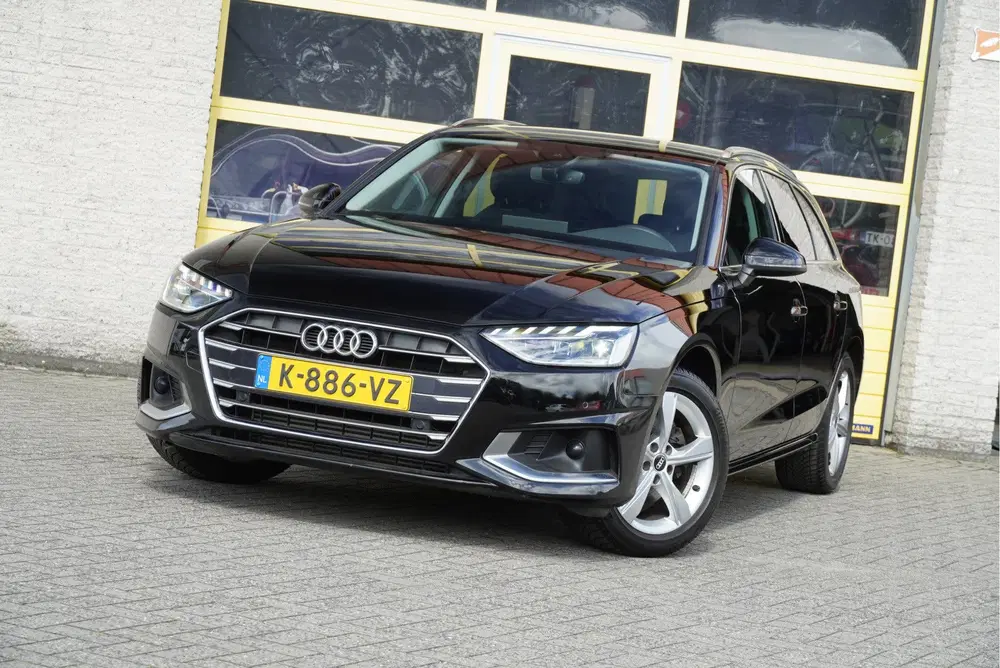 Audi A4 35 TFSI 150PK Automaat Business Edition BJ uit 2021, foto 4