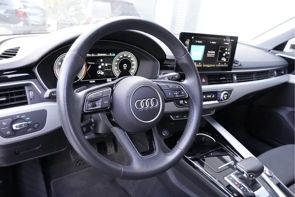Audi A4 35 TFSI 150PK Automaat Business Edition BJ uit 2021, foto 9