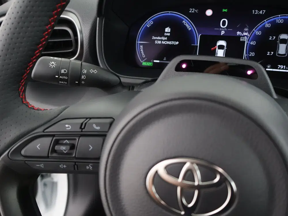 Toyota Yaris 1.5 Hybrid 130 GR SPORT (bj 2026 uit 2026, foto 12