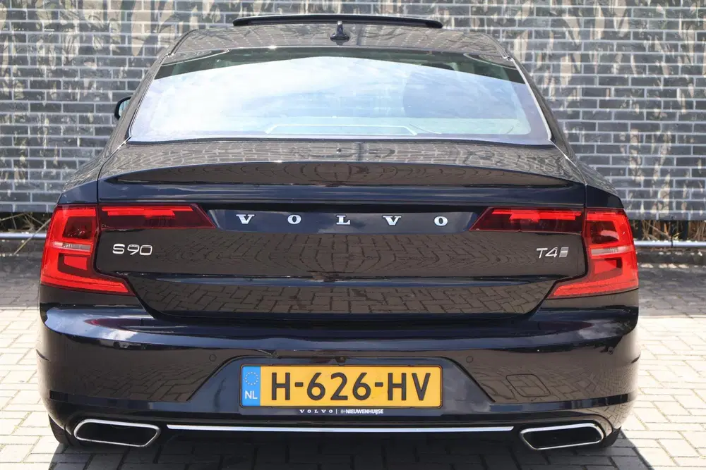 Volvo S90 2.0 T4 Inscription uit 2020, foto 2