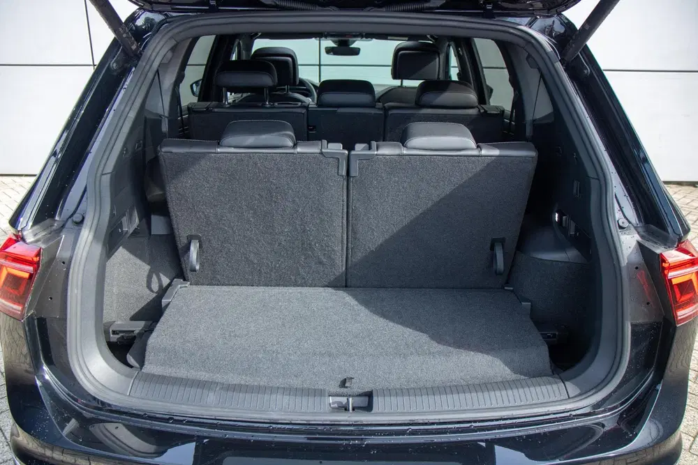 Volkswagen Tiguan Allspace 1.5 TSI 150pk R-Line Business 7p. uit 2023, foto 14
