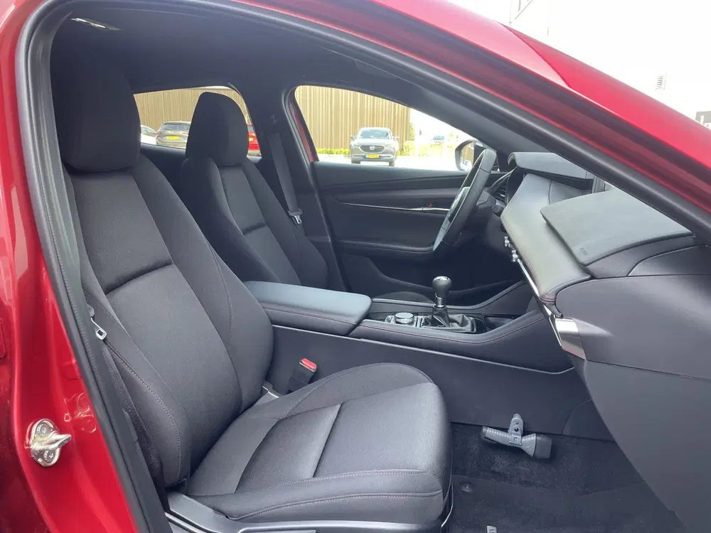 Mazda 3 2.5 e-SkyActiv-G M Hybrid 140 Homura NAVI uit 2026, foto 9
