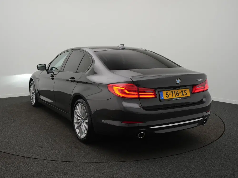 BMW 5-serie 5 Serie 530e iPerformance High Executive uit 2019, foto 3