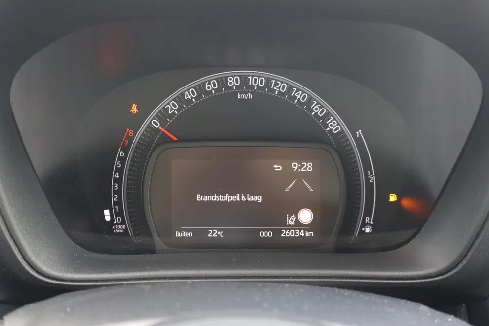 Toyota Aygo X 1.0 VVT-i MT Play uit 2023, foto 6