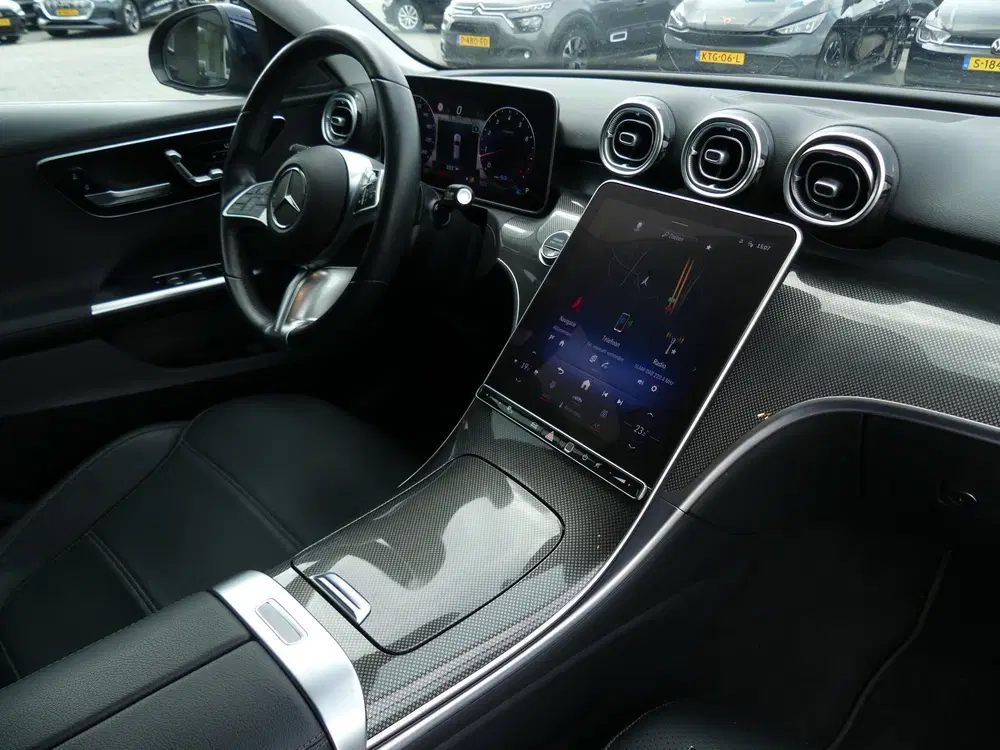 Mercedes-Benz C-Klasse 180 Automaat Luxury Line uit 2022, foto 10