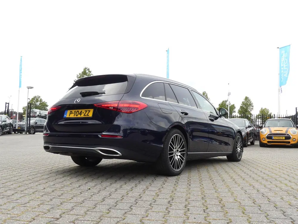 Mercedes-Benz C-Klasse 180 Automaat Luxury Line uit 2022, foto 4