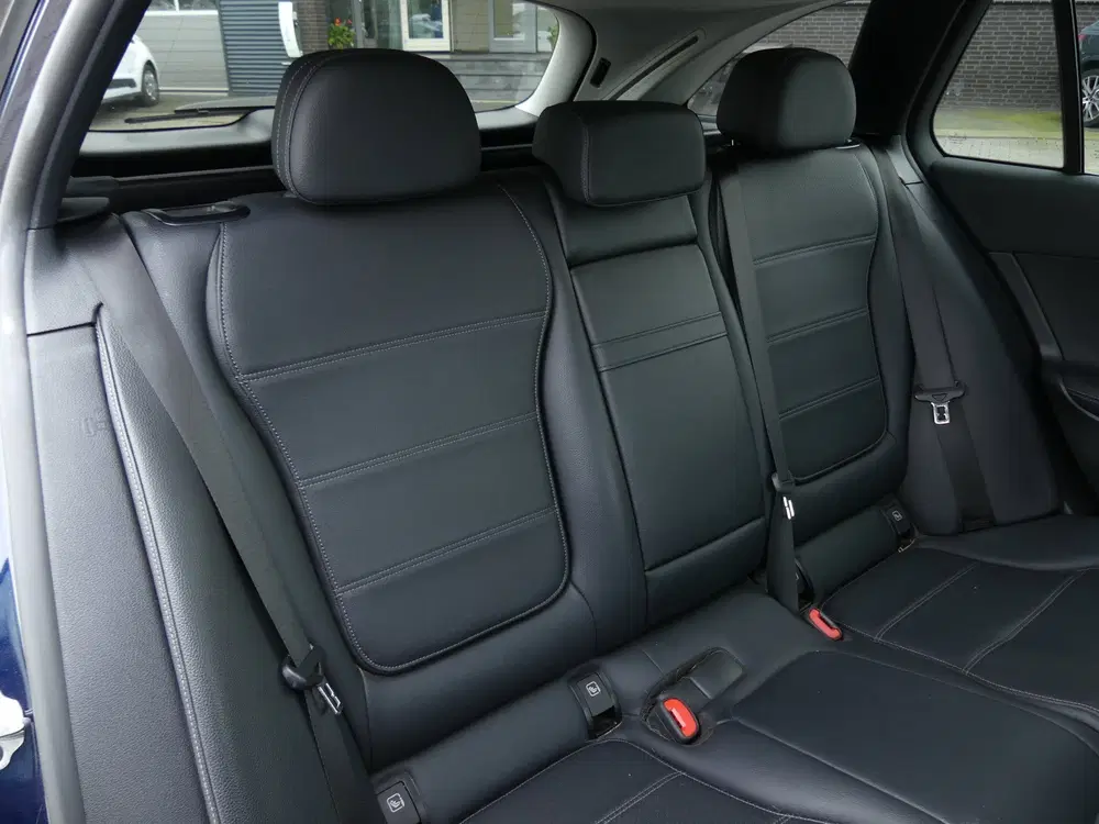 Mercedes-Benz C-Klasse 180 Automaat Luxury Line uit 2022, foto 8
