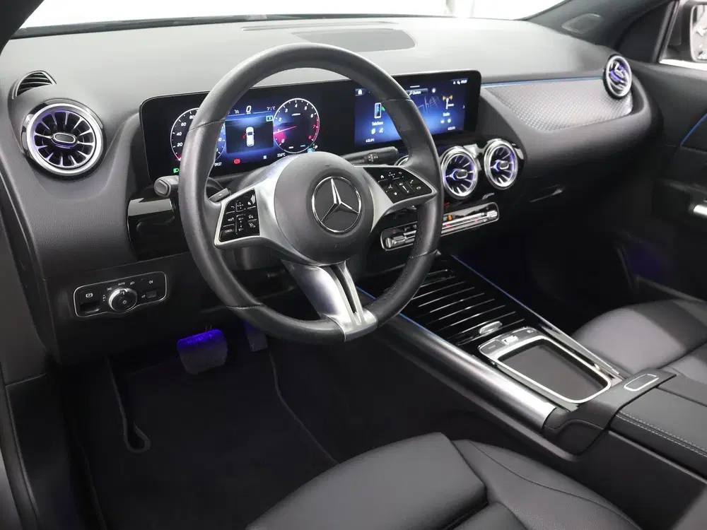 Mercedes-Benz GLA 180 Luxury Line uit 2024, foto 7