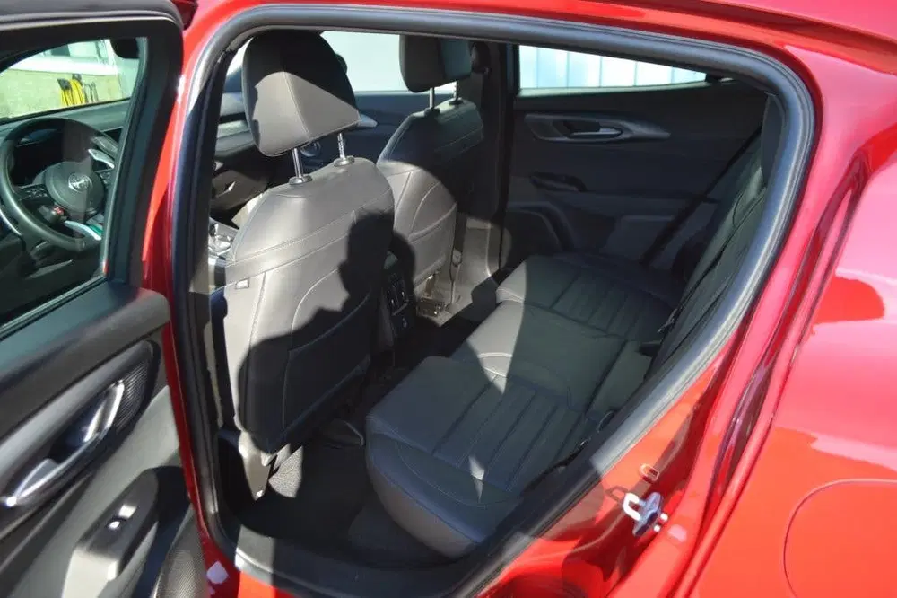 Alfa Romeo Tonale 1.3T PHEV Veloce uit 2023, foto 13