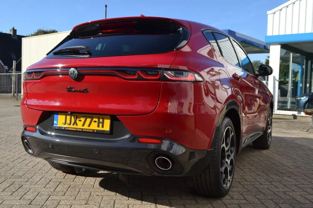 Alfa Romeo Tonale 1.3T PHEV Veloce uit 2023, foto 8