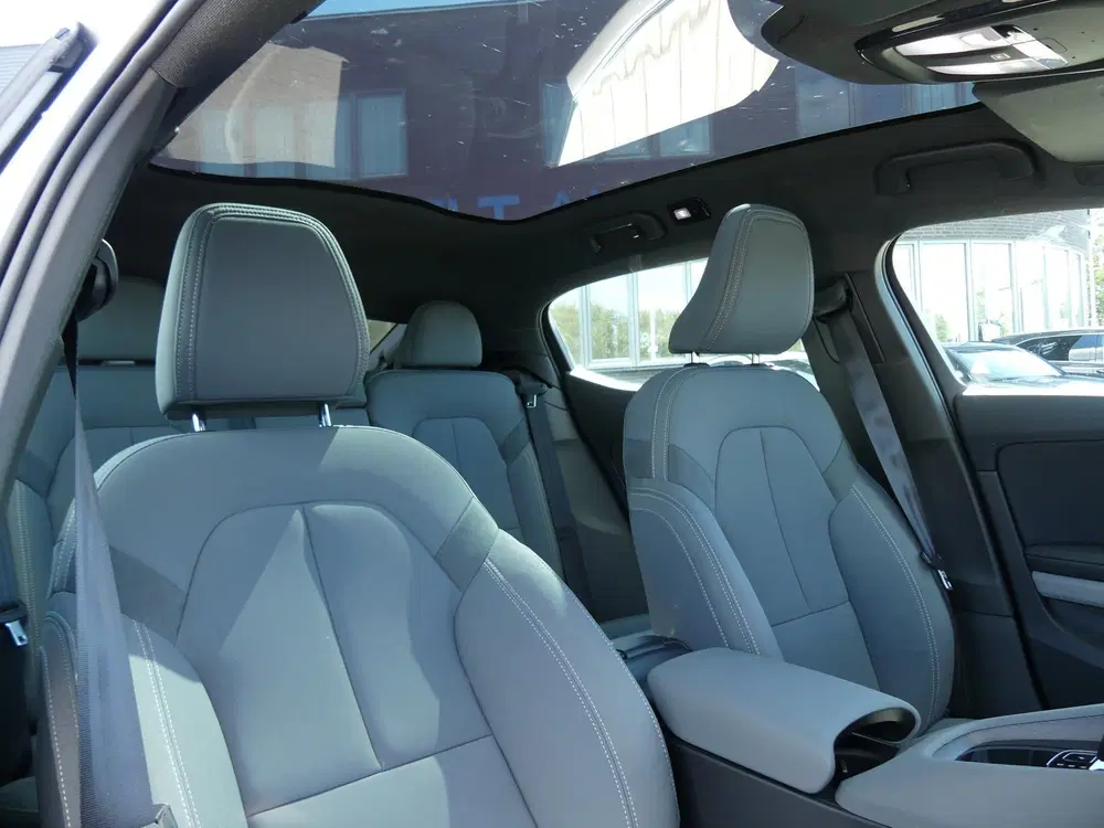 Polestar 2 Long Range Dual Motor 78 kWh Plus Pack & P uit 2022, foto 9