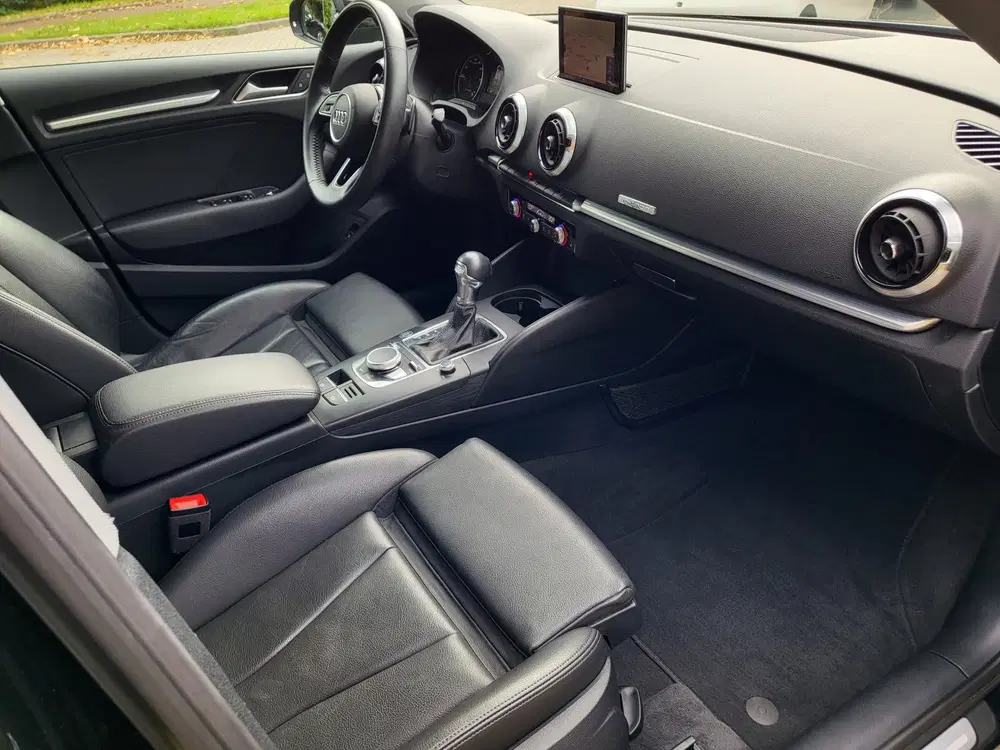 Audi A3 1.4 e-tron Sport PL+ uit 2019, foto 14