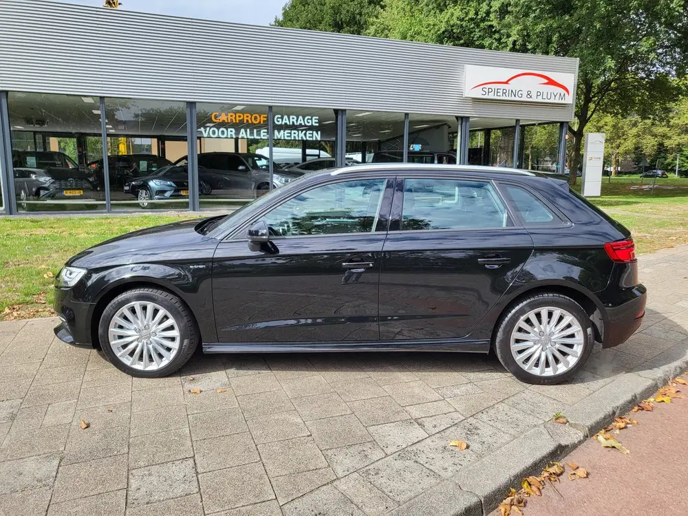 Audi A3 1.4 e-tron Sport PL+ uit 2019, foto 2
