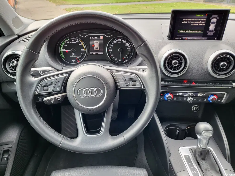 Audi A3 1.4 e-tron Sport PL+ uit 2019, foto 8