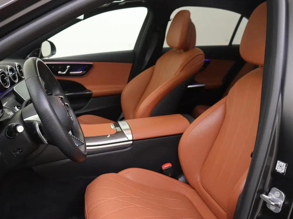 Mercedes-Benz C-Klasse 400 e 4MATIC AMG Line uit 2024, foto 11