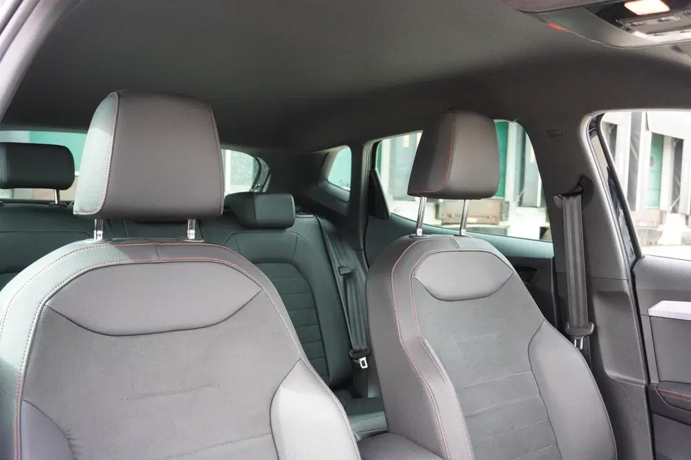 SEAT Ibiza 1.0 EcoTSI 95pk FR Business Intense uit 2022, foto 13