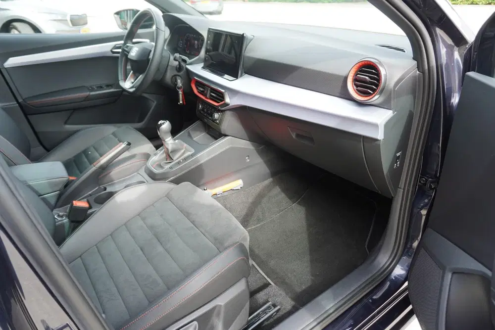 SEAT Ibiza 1.0 EcoTSI 95pk FR Business Intense uit 2022, foto 5