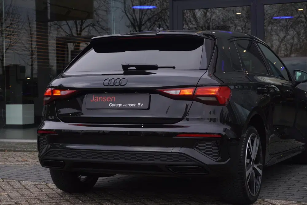 Audi A3 40 TFSI e Edition uit 2022, foto 6