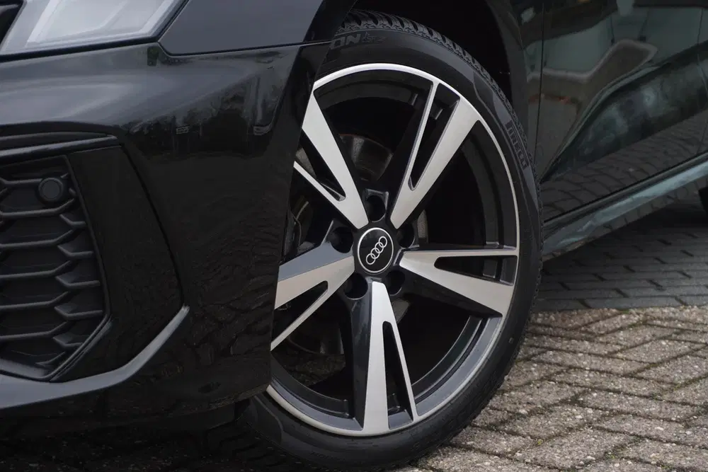 Audi A3 40 TFSI e Edition uit 2022, foto 7