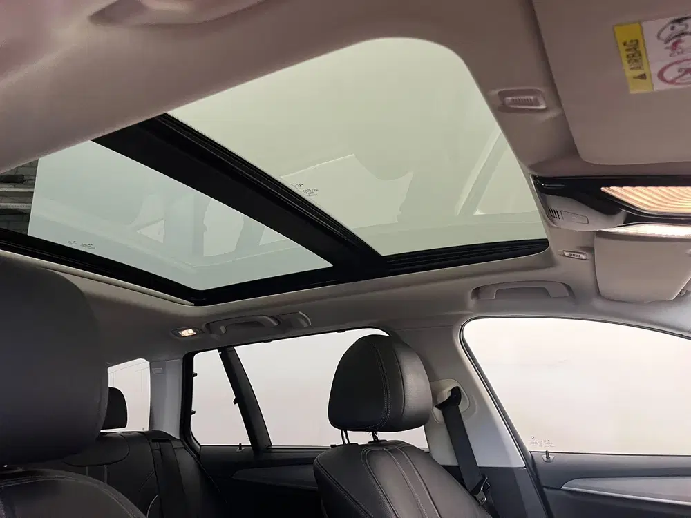 BMW 5-serie 530e High Executive Panoramadak Navigati uit 2021, foto 10