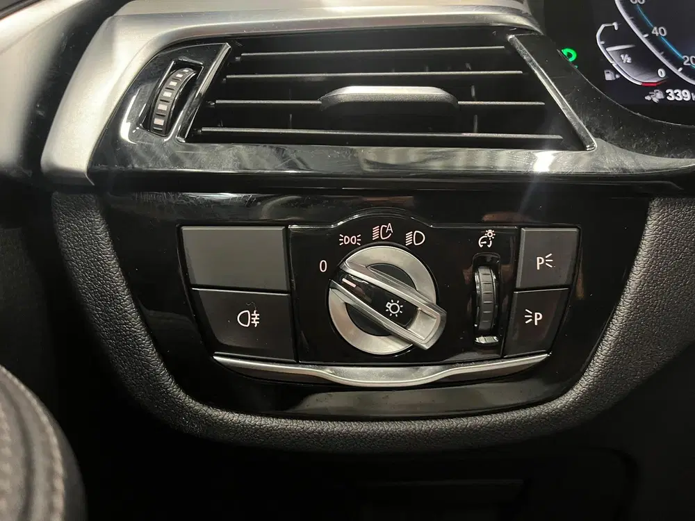 BMW 5-serie 530e High Executive Panoramadak Navigati uit 2021, foto 14