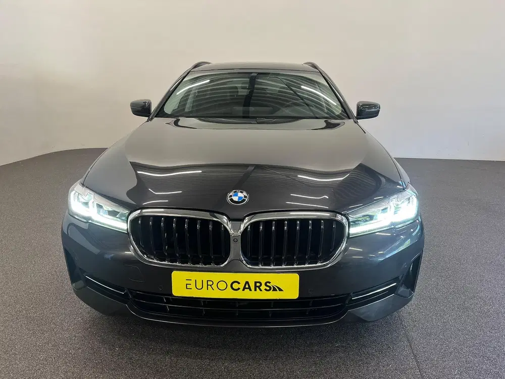 BMW 5-serie 530e High Executive Panoramadak Navigati uit 2021, foto 2