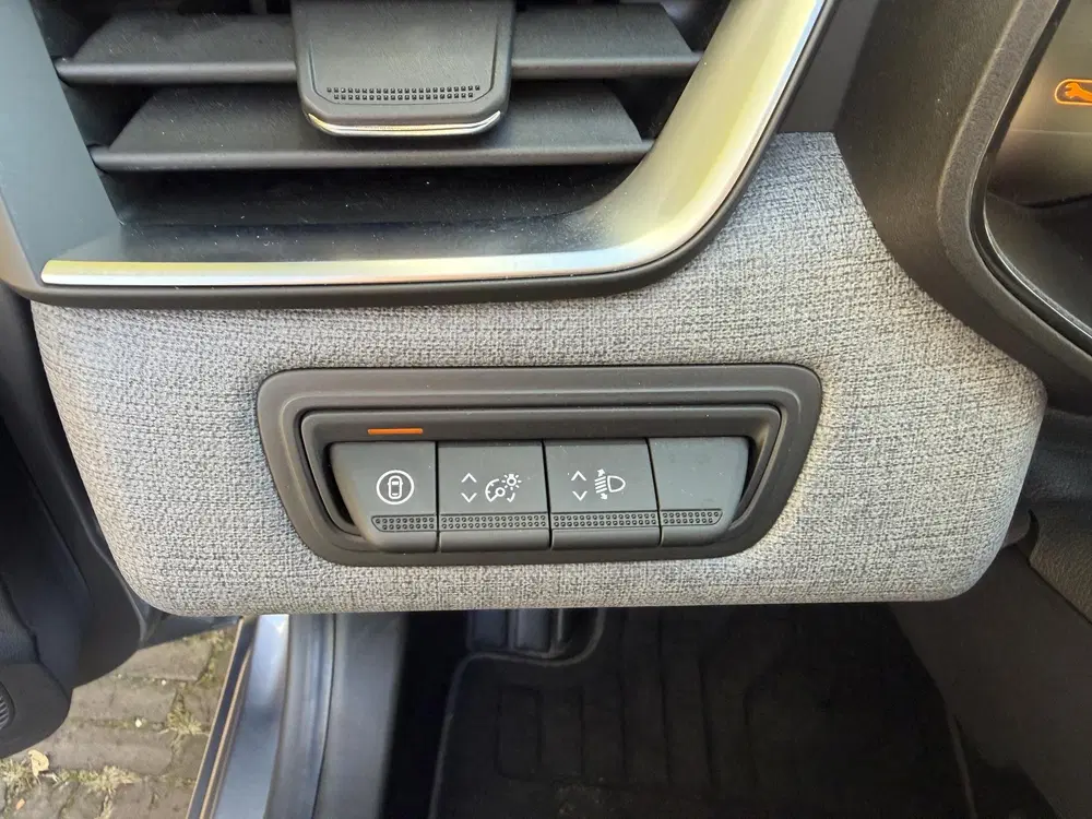 Mitsubishi Colt 1.6 HEV Intense uit 2025, foto 13