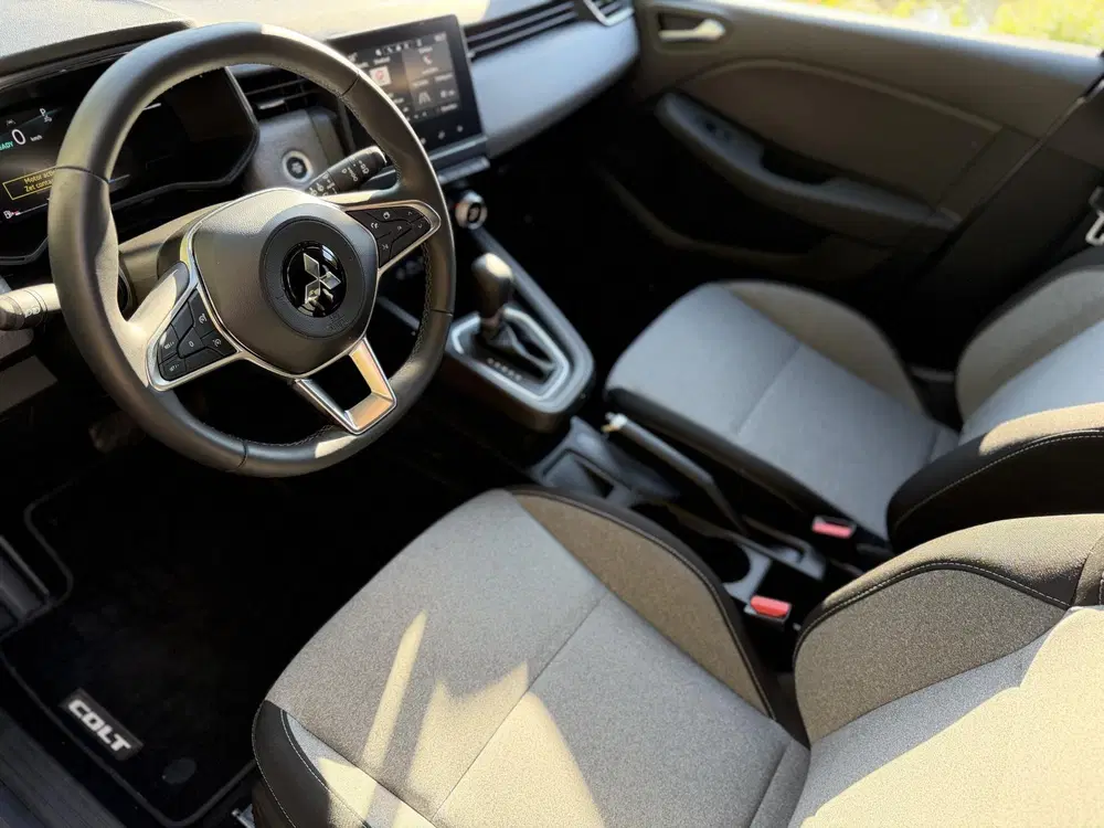 Mitsubishi Colt 1.6 HEV Intense uit 2025, foto 8