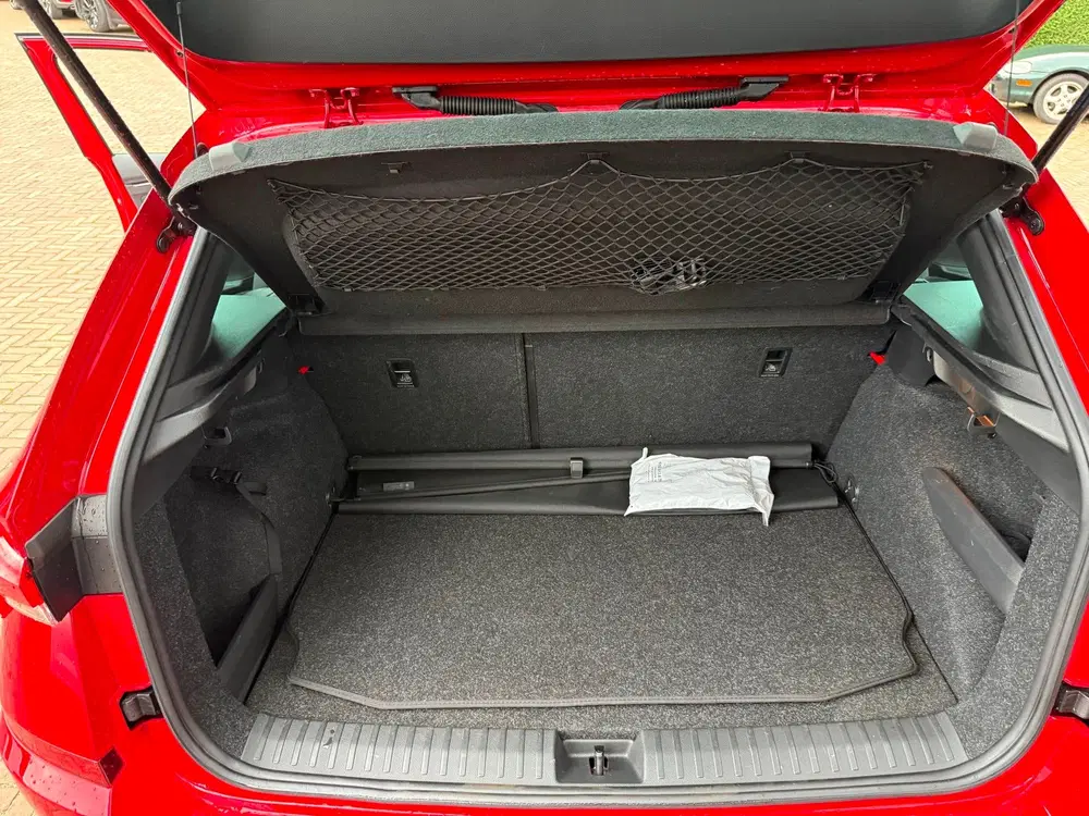 Skoda Kamiq 1.0 TSI Monte Carlo Automaat uit 2022, foto 12