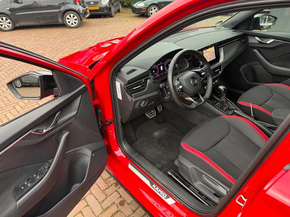 Skoda Kamiq 1.0 TSI Monte Carlo Automaat uit 2022, foto 9