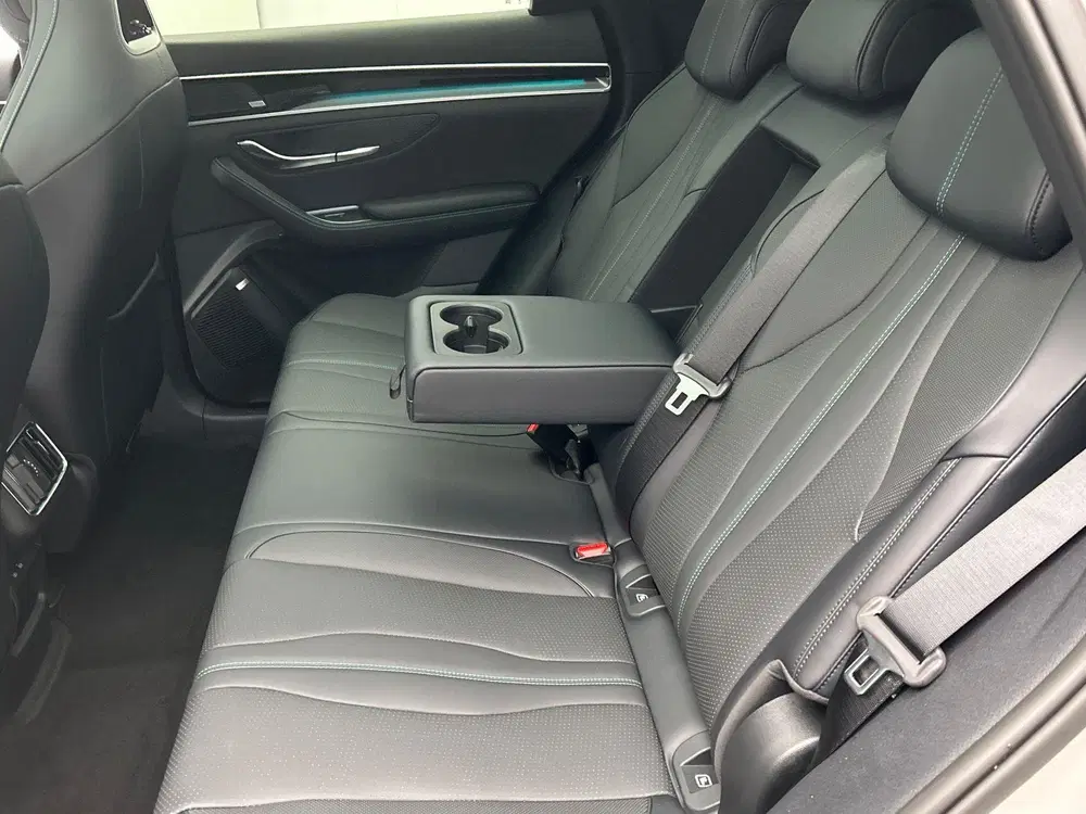 BYD Seal U 1.5 DM-i FWD Boost PHEV 218PK uit 2026, foto 11