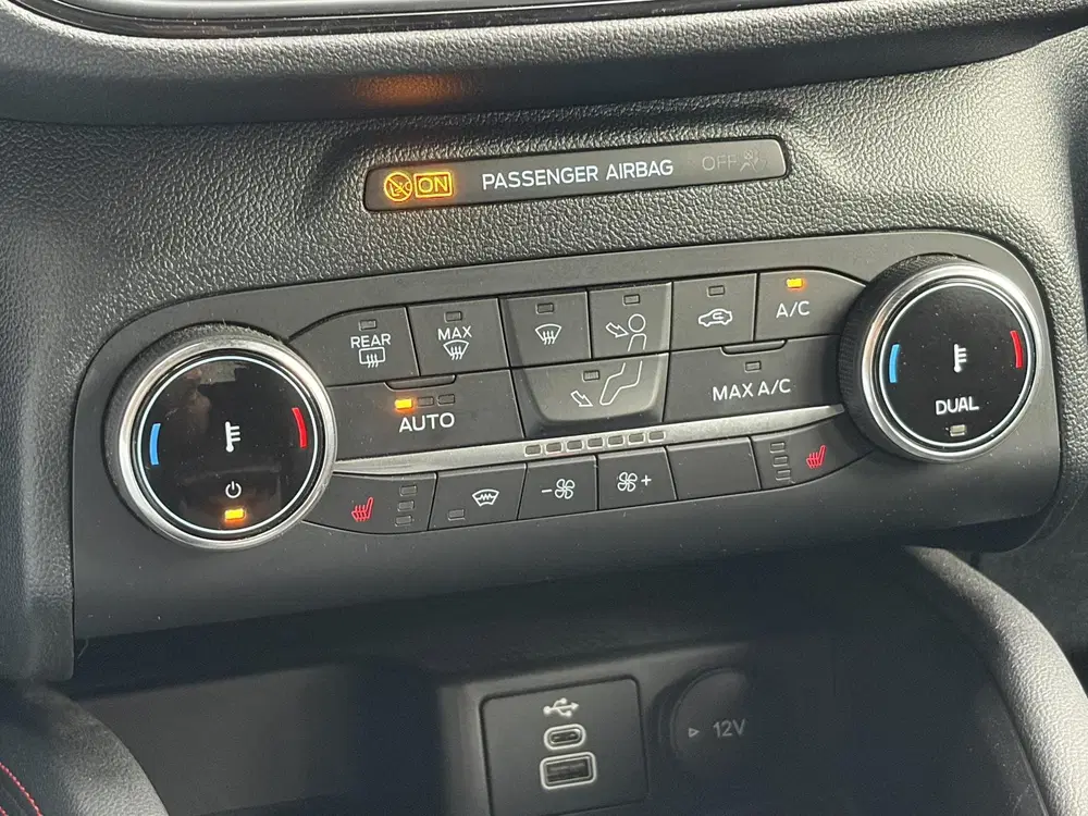 Ford Kuga 2.5 PHEV ST-Line X uit 2023, foto 4