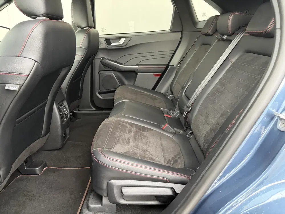 Ford Kuga 2.5 PHEV ST-Line X uit 2023, foto 9