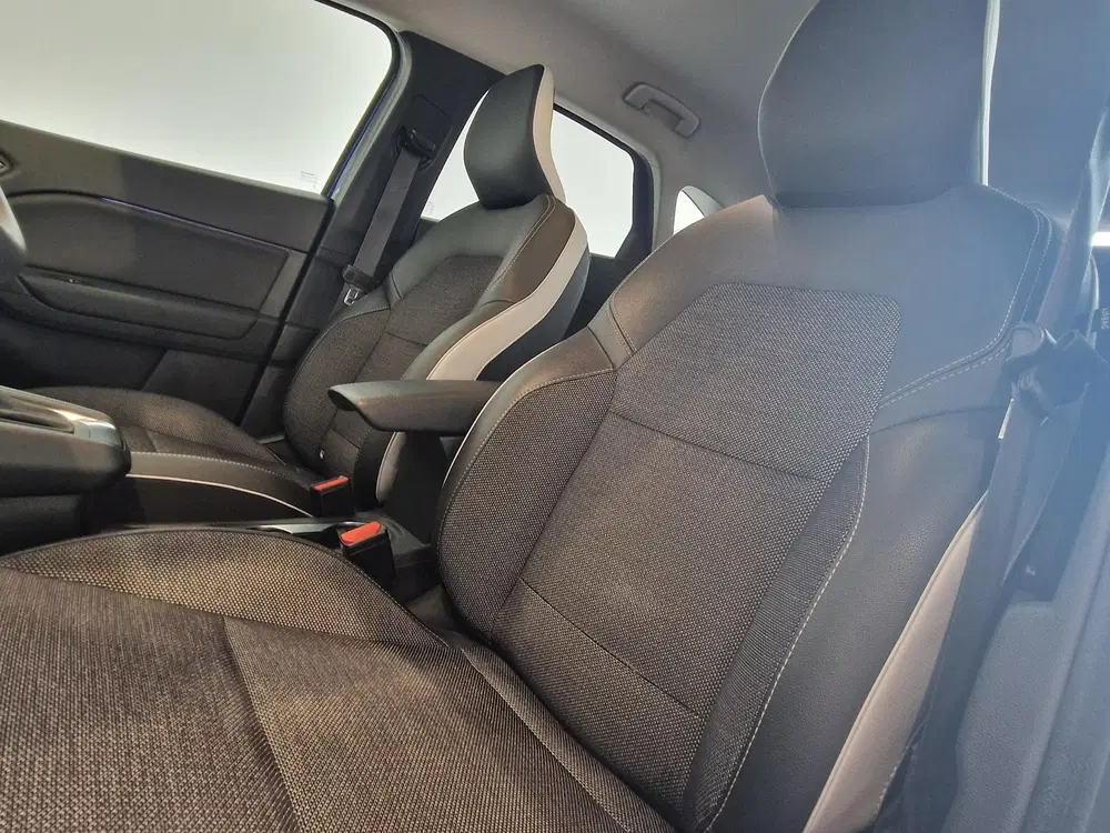 Renault Captur 1.3 TCe 140 Intens uit 2021, foto 7