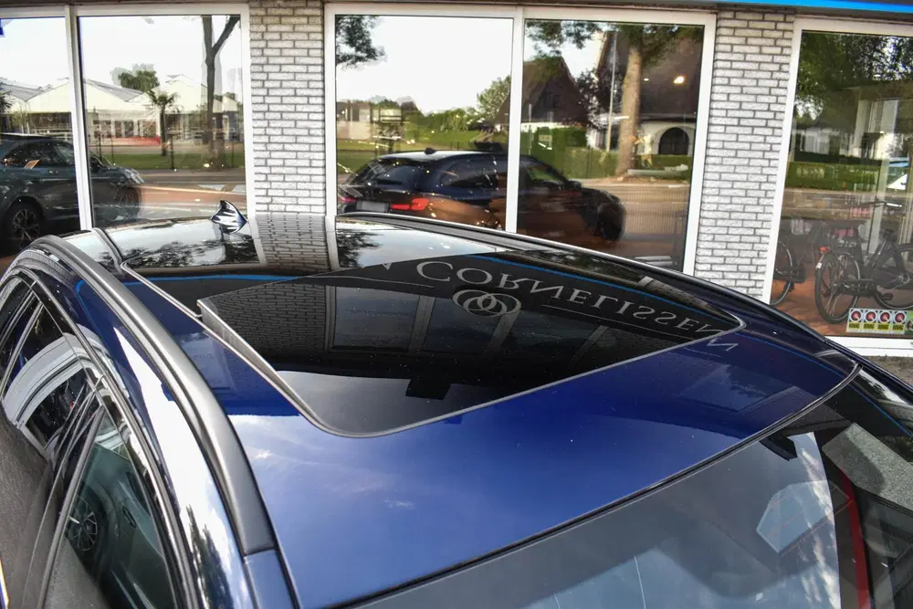 BMW 5-serie 530e Aut. M-Sport Pano HUD Laser Comf Ze uit 2023, foto 10